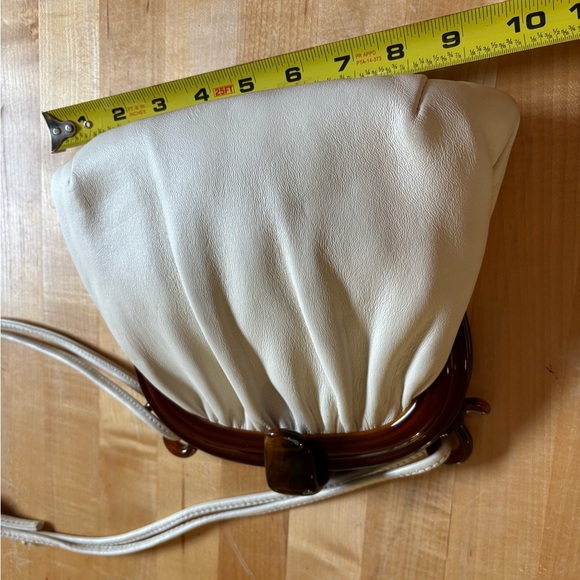 Ande Mid-Century Cream Leather and Lucite Tortoise Shell Bag - Picture 5 of 8